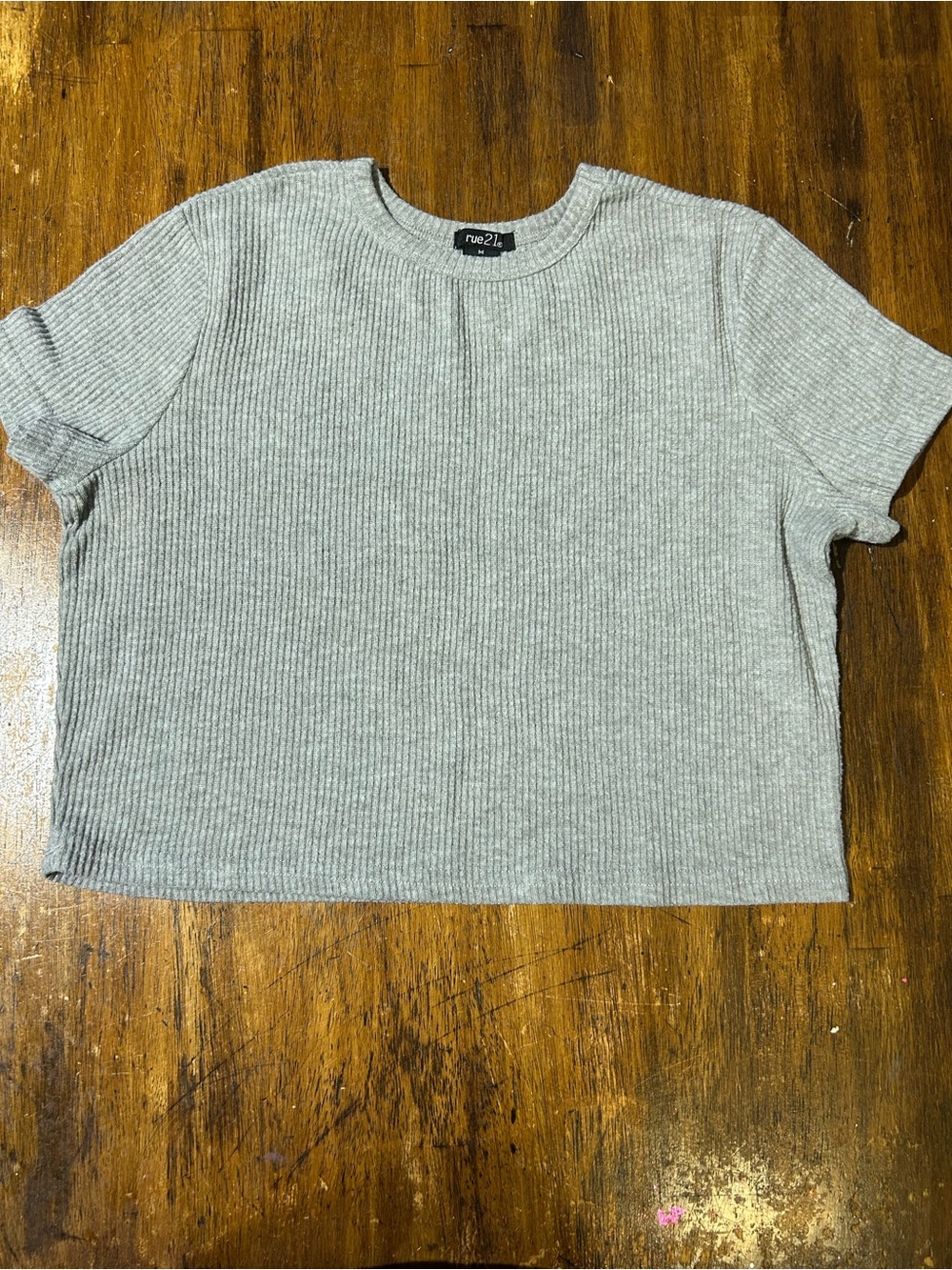 rue21 Light Gray Ribbed Short Sleeve Crop Tee